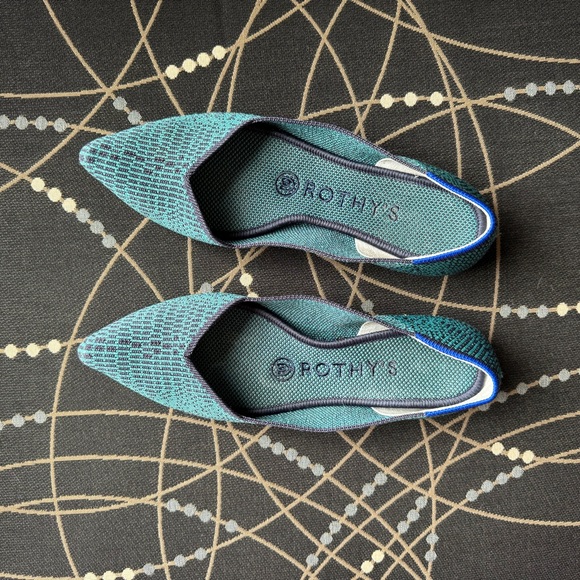 Rothy’s Spruce python points size 6 - Picture 9 of 9